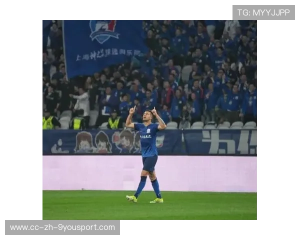 上海申花拉唐边路连续突破造成威胁，强势展现进攻新势力